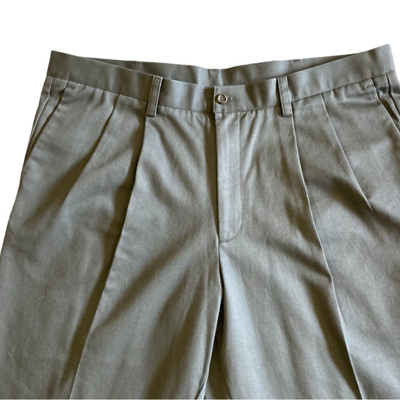 Men’s Green Dockers Pants Pleated Classic Front Waist 40 Length 34 - Picture 2 of 6